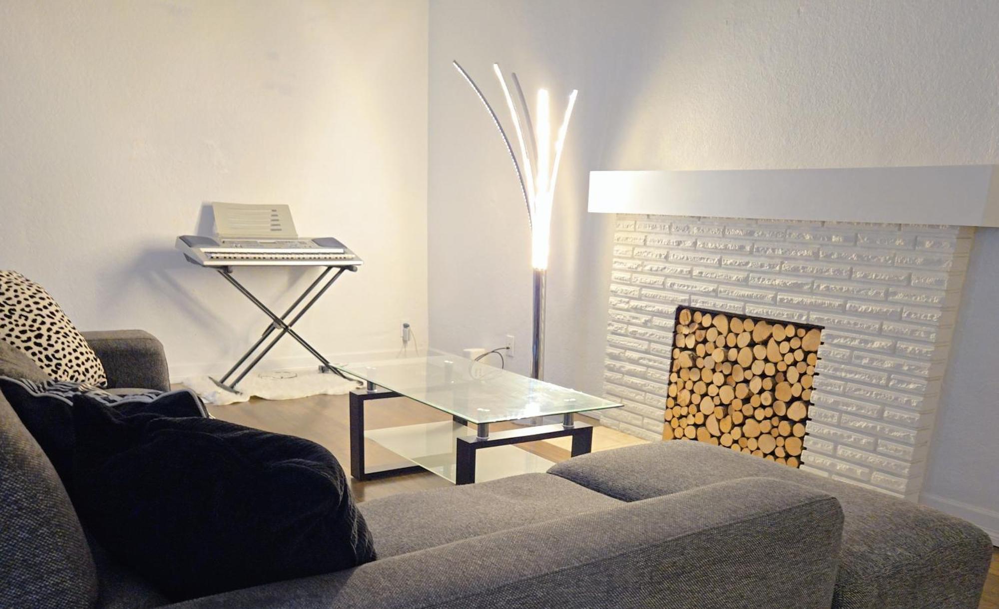 Cozy Stylish Black & White Design Room In The Heart Of Vancouver! Private Parking, Self Check-In & Just 4 Mins To Metrotown! Zewnętrze zdjęcie
